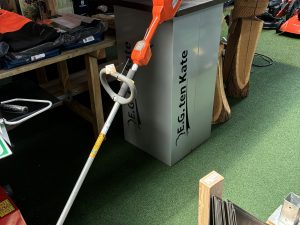 Husqvarna accu-grastrimmer 136LiC  nr 7